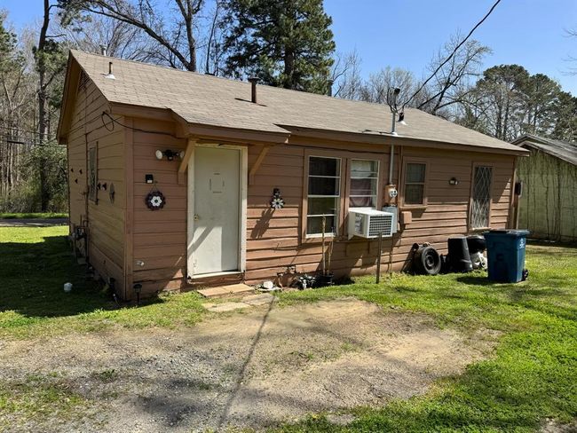 300 State St, House other with 2 bedrooms, 1 bathrooms and null parking in Daingerfield TX | Image 4