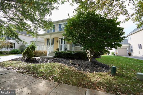 112 Lindley Ln, Pottstown, PA, 19465-7567 | Card Image