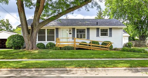 1500 E Coolidge Avenue, APPLETON, WI, 54915 | Card Image