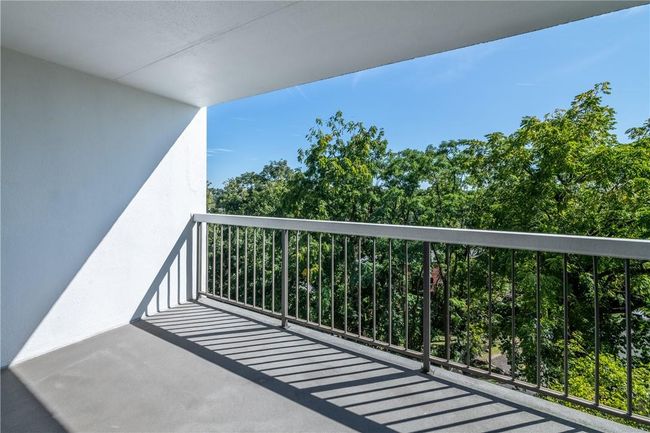 APT-511 - 100 High Point Dr, Condo with 2 bedrooms, 2 bathrooms and 1 parking in Hartsdale NY | Image 6
