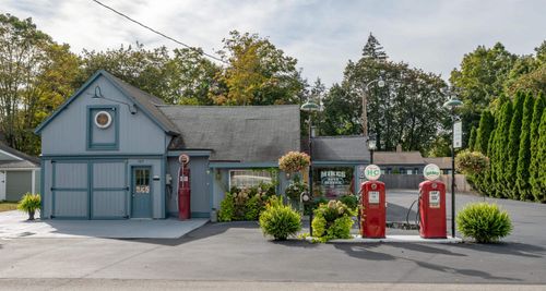 107 Boston Post Rd, Amherst, NH, 03031-2940 | Card Image