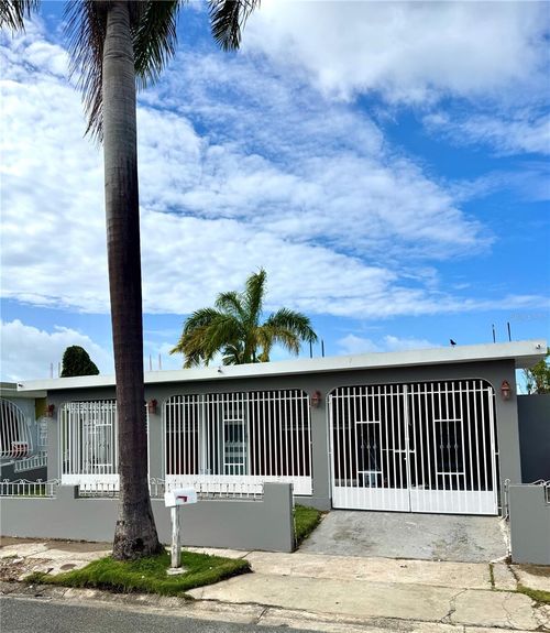 9 BLQ 5m Monte Brisas, FAJARDO, PR, 00738 | Card Image