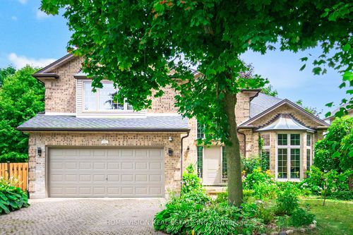 14 Wintergarden Rd, London, ON, N5Y5M2 | Card Image