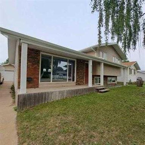 4113 52 Ave, Lloydminster, AB, T9V1R5 | Card Image