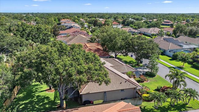 5584 Eastwind Dr, House other with 3 bedrooms, 2 bathrooms and null parking in SARASOTA FL | Image 44