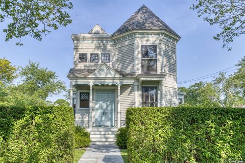 1855 Village Ln, Orient, NY, 11957-1259 | Card Image