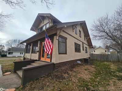 704 6th Avenue, Home with 3 bedrooms, 1 bathrooms and 2 parking in Coon Rapids IA | Image 2