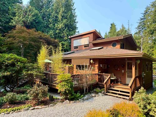1549 Park Avenue, Roberts Creek, BC, V0N2W2 | Card Image