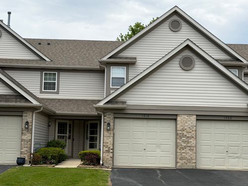 1910 Grove Ave, Schaumburg, IL, 60193-6342 | Card Image