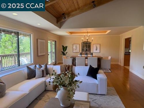 1149 Camino Vallecito, Lafayette, CA, 94549-2812 | Card Image