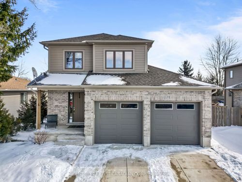 4 Finch St, Ailsa Craig, ON, N0M1A0 | Card Image