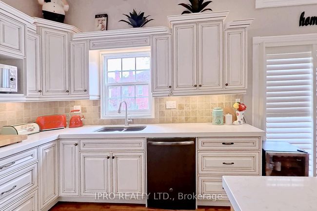 40 Stornwood Crt, Condo with 3 bedrooms, 3 bathrooms and 1 parking in Brampton ON | Image 17