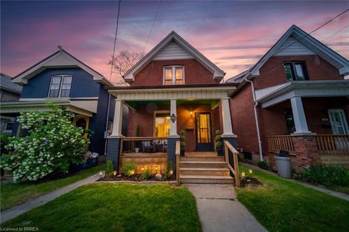 20 Wells Ave, Brantford, ON, N3R4J2 | Card Image