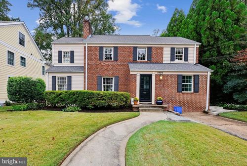 2725 Washington Ave, CHEVY CHASE, MD, 20815-3011 | Card Image