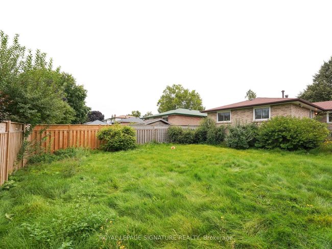 27 Lewin Cres, House other with 3 bedrooms, 1 bathrooms and 3 parking in Ajax ON | Image 25
