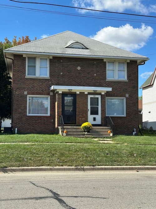 325 7th St, Dekalb, IL, 60115-3415 | Card Image