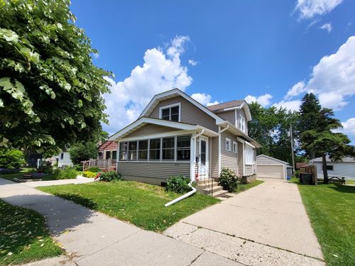 2512 S 84th St, WEST ALLIS, WI, 53227-2718 | Card Image