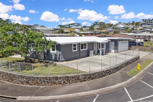 2412 Aumakua St, Pearl City`, HI, 96782-1046 | Card Image