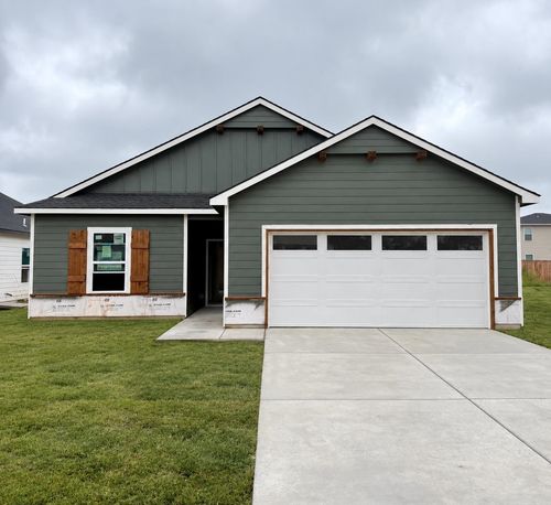3530 E Bearsden St, Derby, KS, 67037-7821 | Card Image