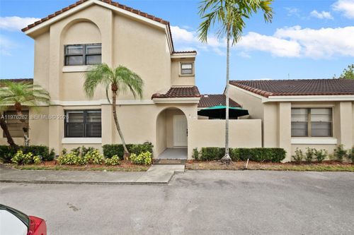 6523 Nw 170th Ln, Hialeah, FL, 33015-4631 | Card Image