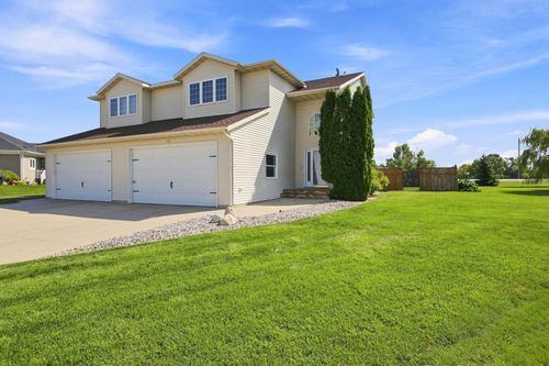 6158 14th St S, Fargo, ND, 58104-7228 | Card Image