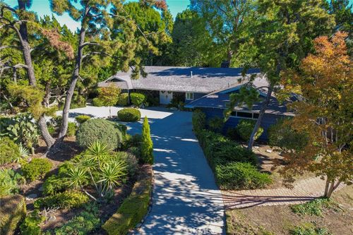 9356 Beckford Ave, Northridge, CA, 91324-2703 | Card Image