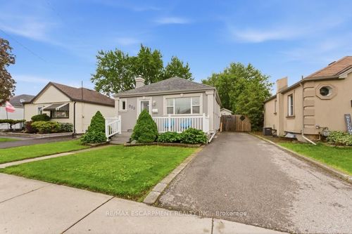 137 Cochrane Rd, Hamilton, ON, L8K3G3 | Card Image
