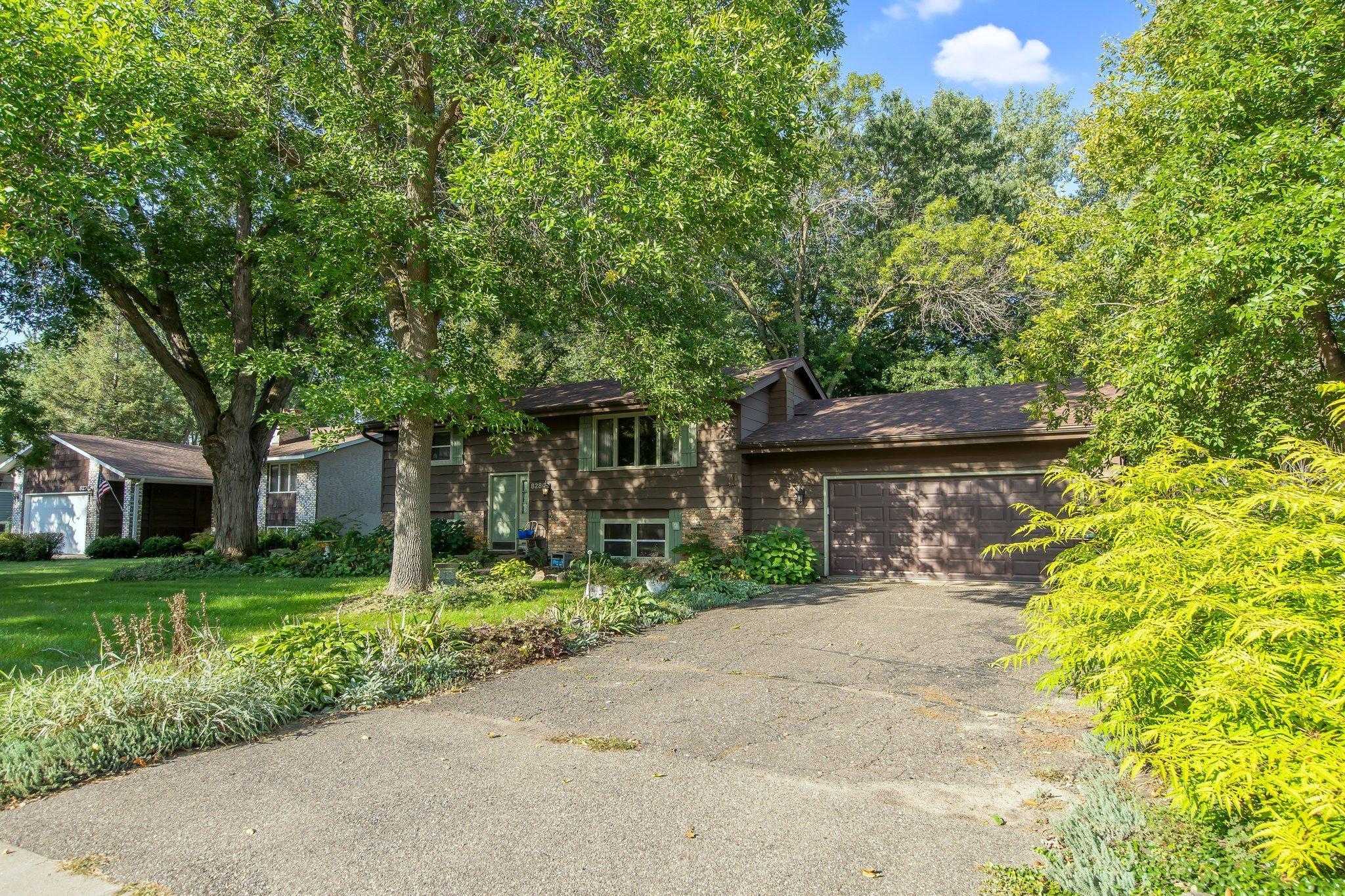 Sunnyside Rd, Saint Paul, MN 55112