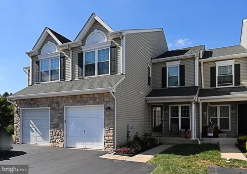 428 Green View Ct, Plymouth Meeting, PA, 19462-2582 | Card Image