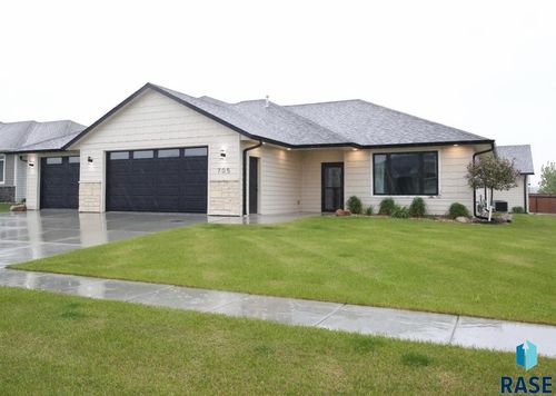 705 Quartzite Cir, Tea, SD, 57064-2679 | Card Image