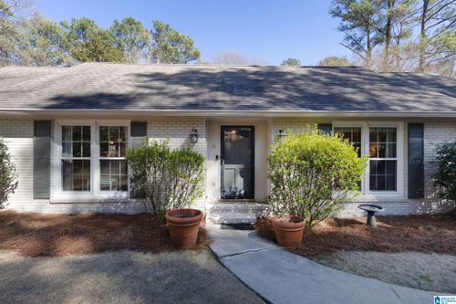 1620 Kestwick Dr, Hoover, AL, 35226-2350 | Card Image