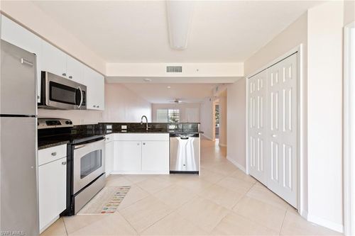 apt-104-4925 Sandra Bay Dr, NAPLES, FL, 34109-2678 | Card Image