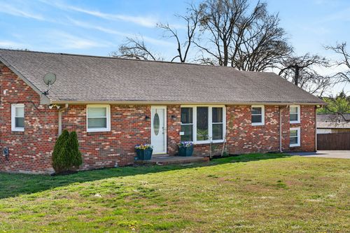 501 Green Ln, Whites Creek, TN, 37189-9195 | Card Image