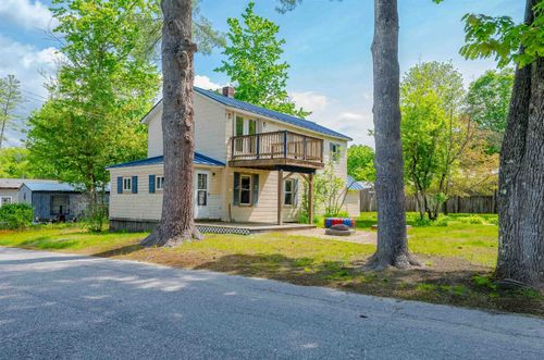 18 Pine Ave, Claremont, NH, 03743-5632 | Card Image