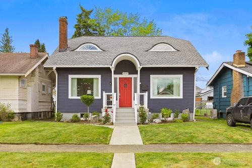 3840 Fawcett Ave, Tacoma, WA, 98418-6733 | Card Image