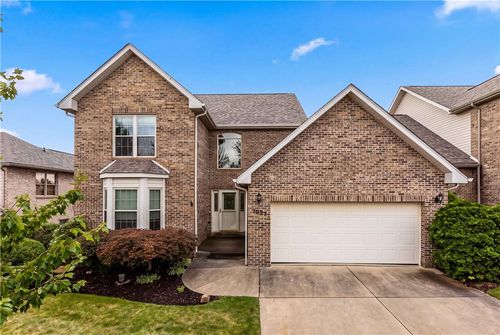 a-1027 Blackthorne Dr, Jeannette, PA, 15644-4729 | Card Image