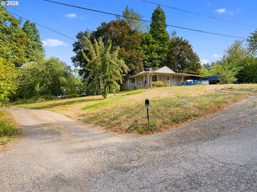 9000 Se Con Battin Rd, Happy Valley, OR, 97086-3713 | Card Image