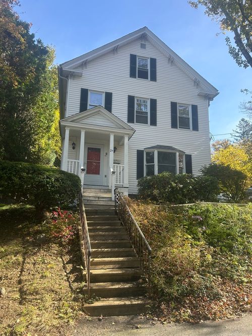 24 Highland St, Spencer, MA, 01562-1751 | Card Image