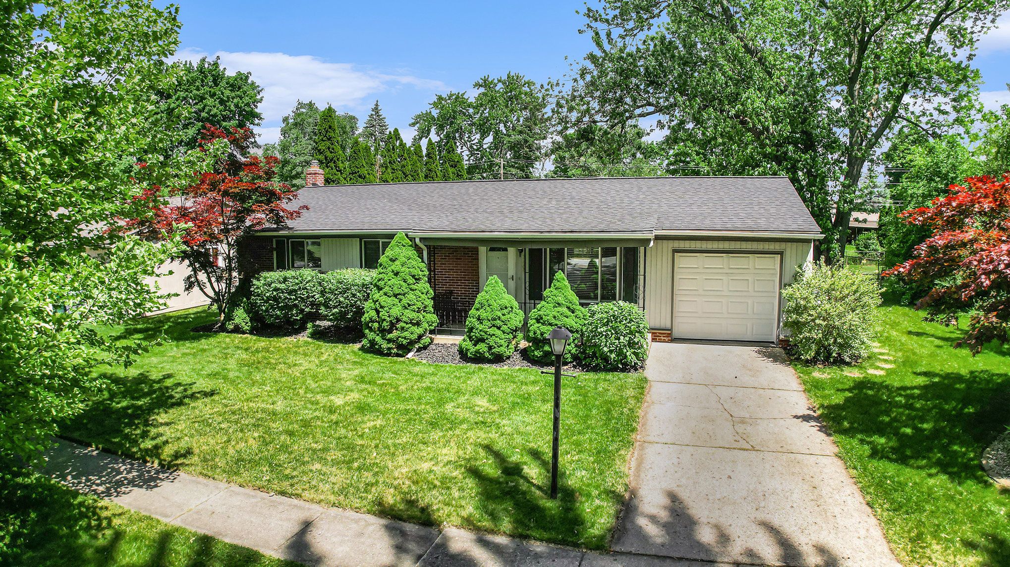 Orenda St, Commerce Township, MI 48382