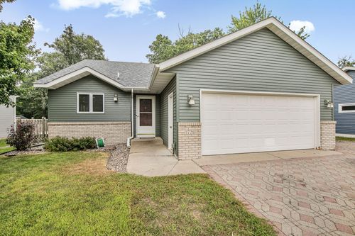 1726 Summit Ave N, Sauk Rapids, MN, 56379-2551 | Card Image