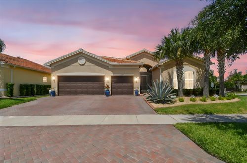 16301 Garnet Glen Pl, WIMAUMA, FL, 33598-4243 | Card Image