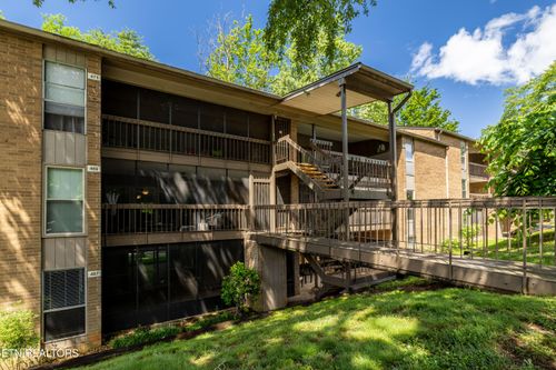 b103-467 Canberra Dr, Knoxville, TN, 37923-5678 | Card Image