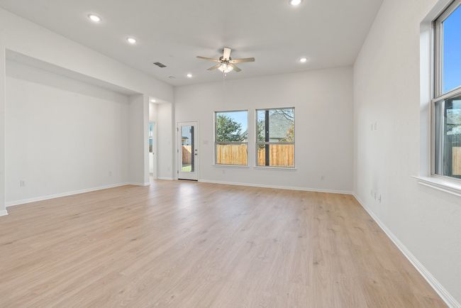 13200 Ditka Dr, House other with 5 bedrooms, 4 bathrooms and 4 parking in Manchaca TX | Image 12