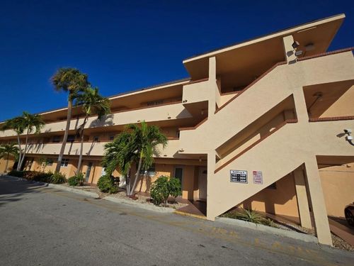 303-4500 N Federal Hwy, Lighthouse Point, FL, 33064-6571 | Card Image