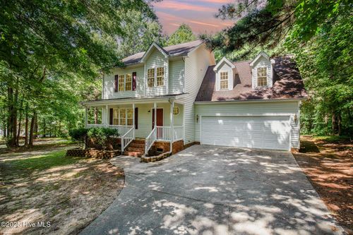 194 Windsor Green Dr, Clayton, NC, 27527-6084 | Card Image