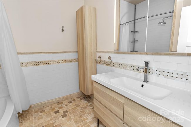 9 Gazebo Trl, Condo with 3 bedrooms, 2 bathrooms and null parking in Clyde NC | Image 30