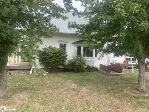 455 Pleasant St, Davis City, IA, 50065-2302 | Card Image