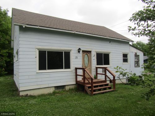 25 W 7th St, Rush City, MN, 55069-9020 | Card Image