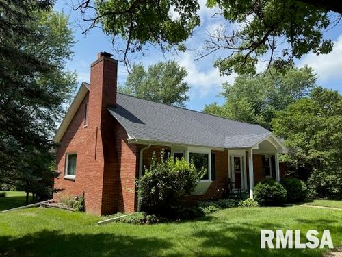 11 Marty Ln, Macomb, IL, 61455-9504 | Card Image
