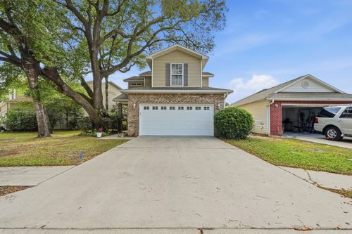 925 Scenic Oak Ln, Fort Walton Beach, FL, 32547-1987 | Card Image
